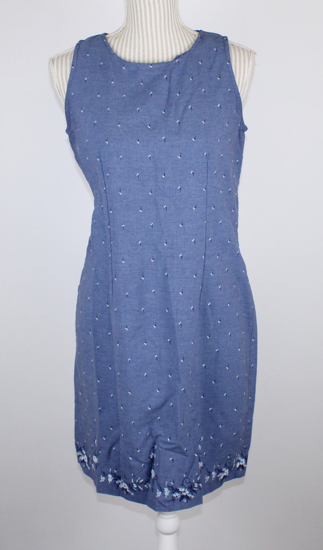 GLORIA VANDERBUILT DRESS LADIES SMALL PRE-LOVED