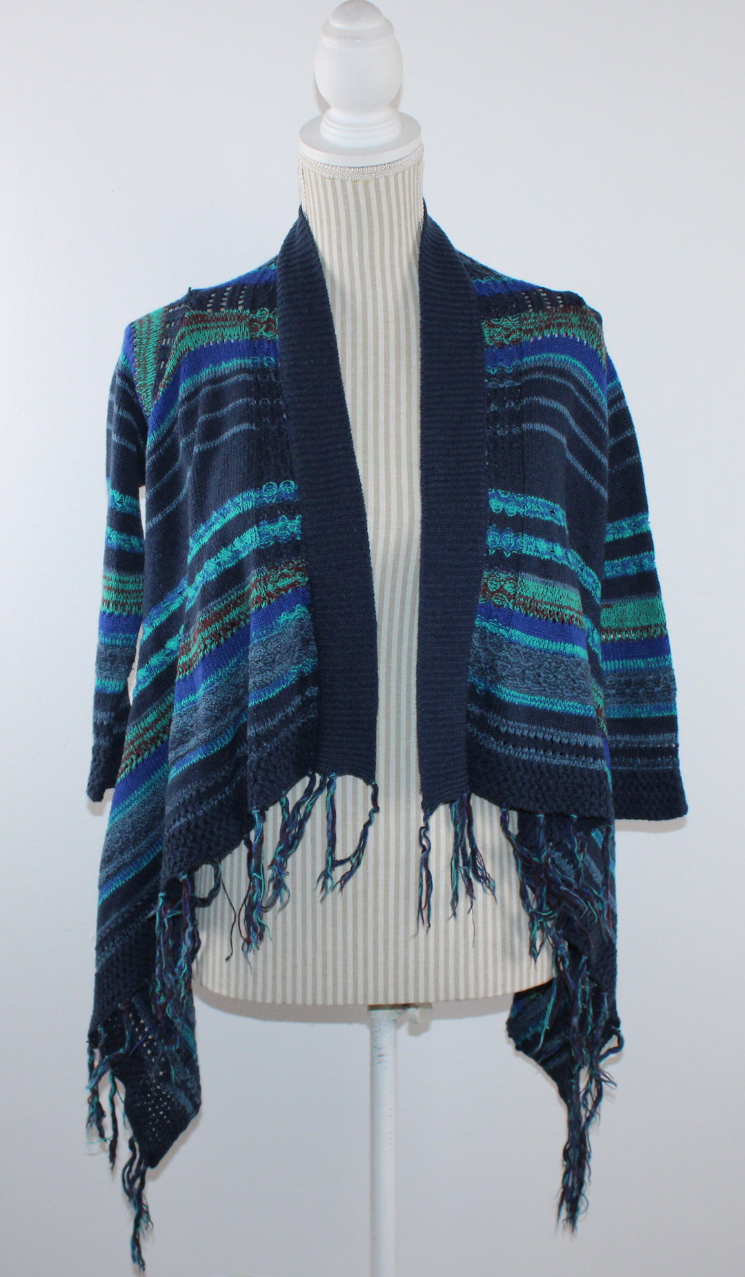 SAY WHAT BLUE PATTERNED CARDIGAN LADIES SIZE 10 EUC