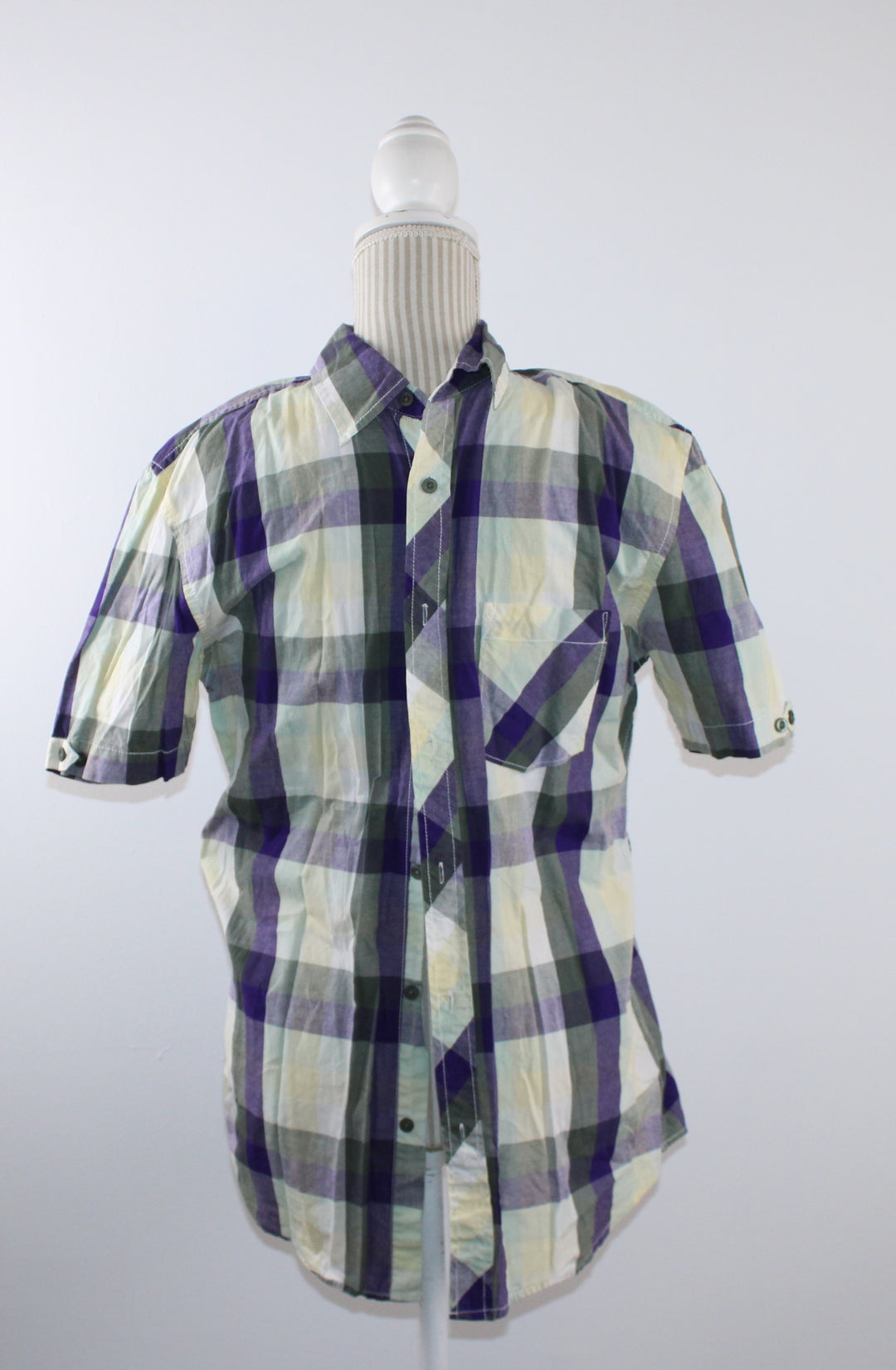 BLUENOTES PURPLE & YELLOW PLAID SHIRT MENS XS EUC