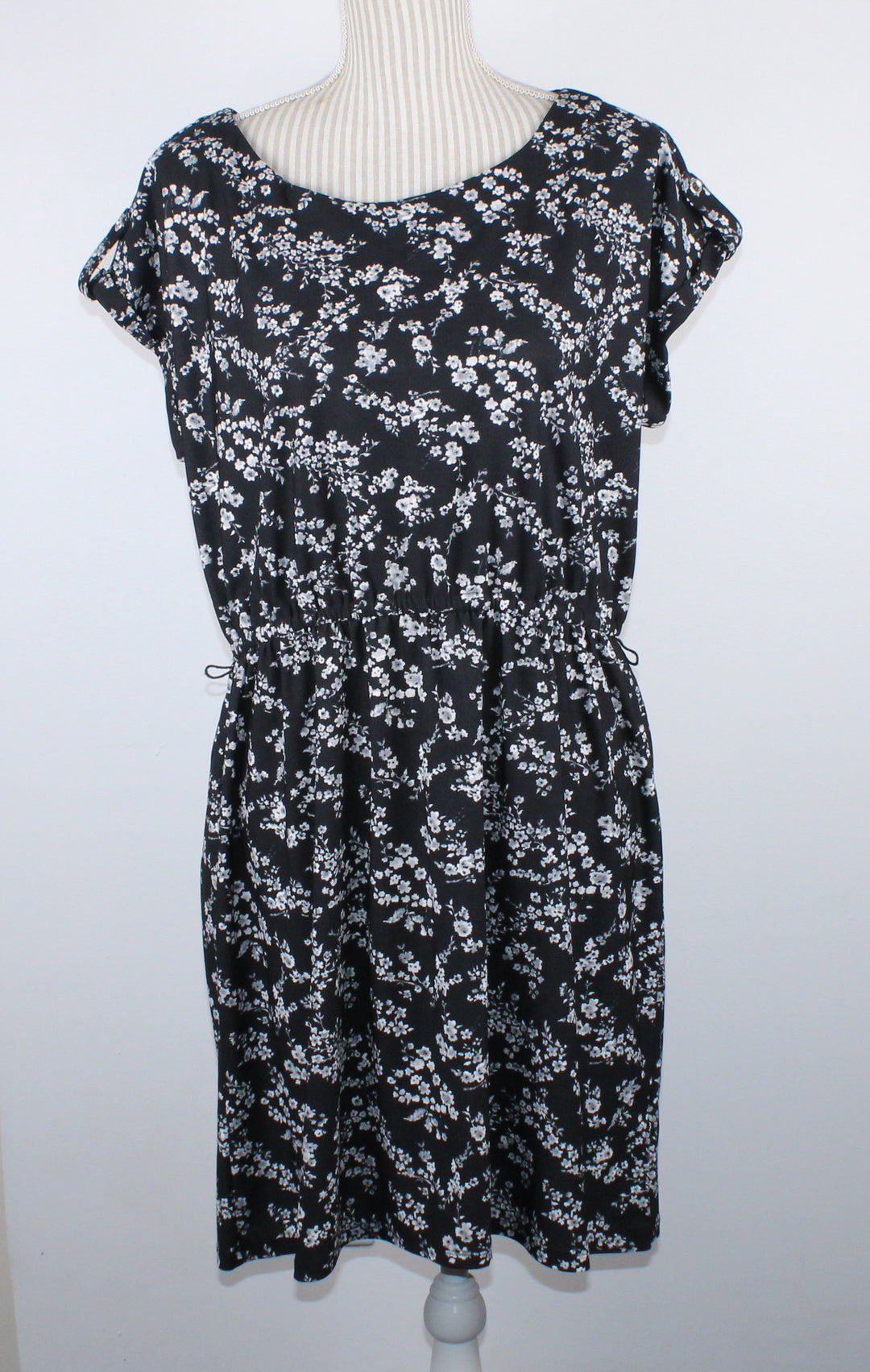 LILY MORGAN BLACK FLORAL DRESS LADIES LARGE EUC