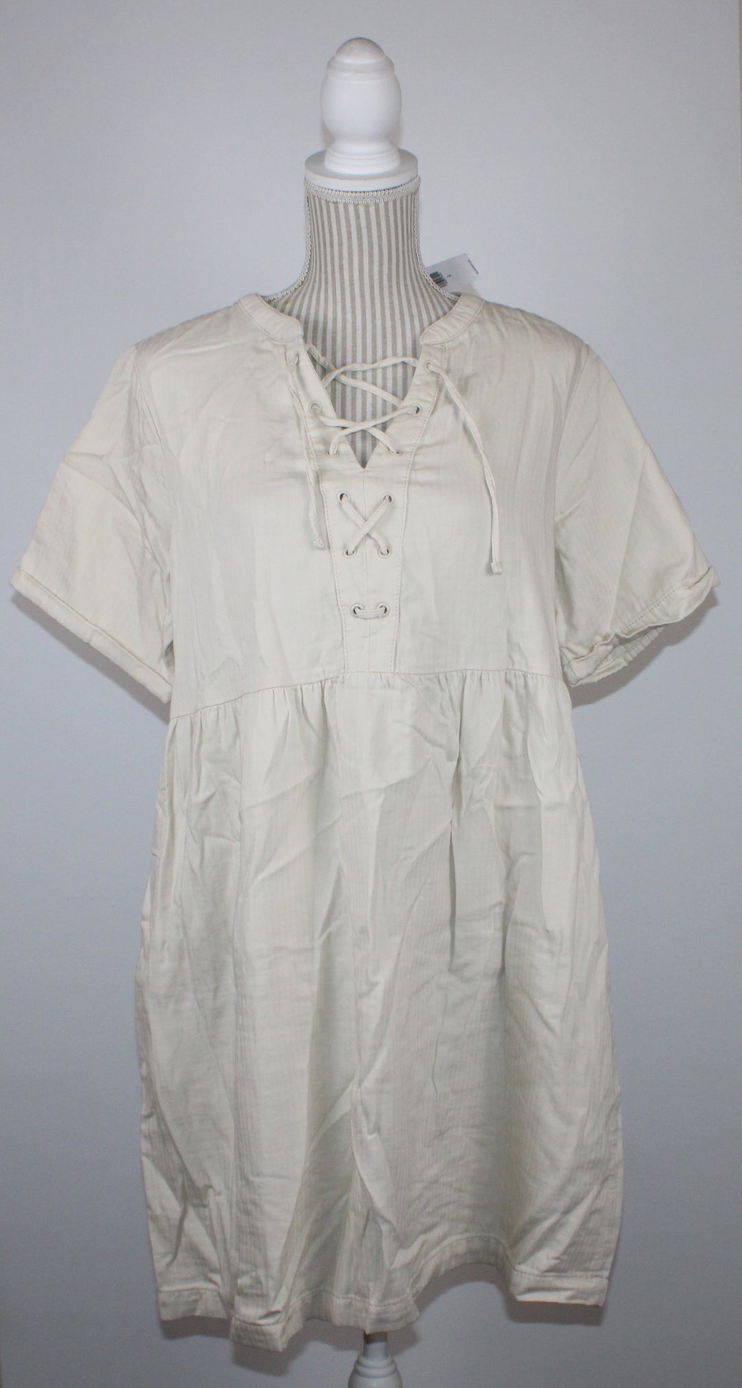 OLD NAVY CREAM DRESS LADIES LARGE PRE-LOVED