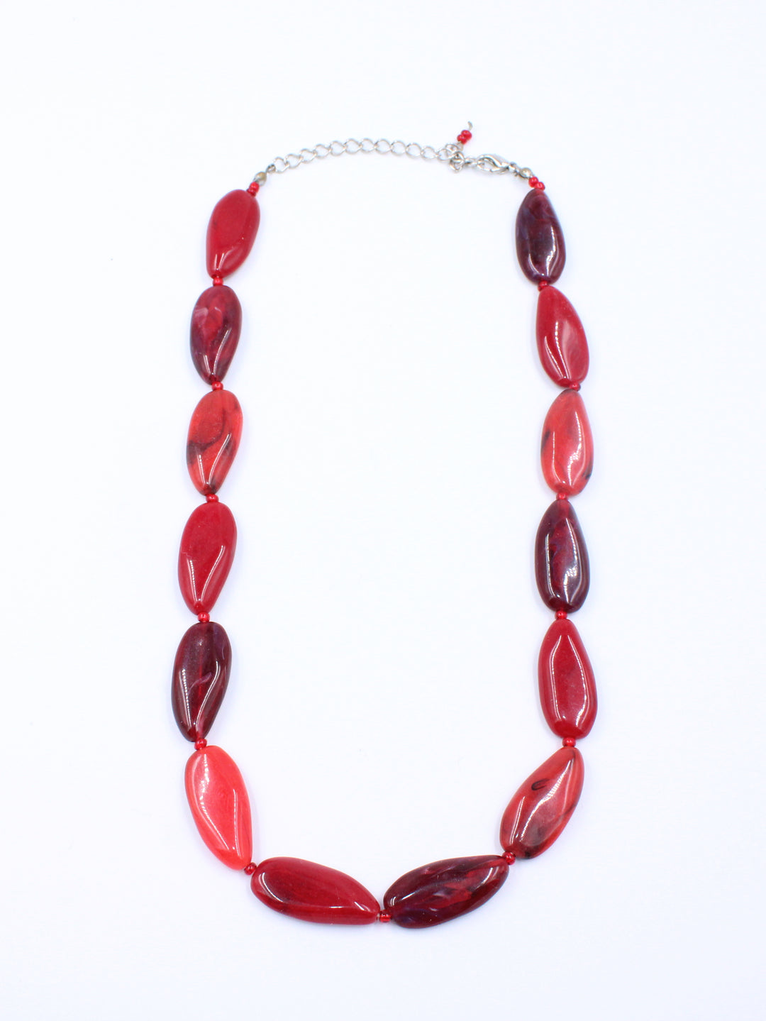 RED BEAD NECKLACE PRE-LOVED