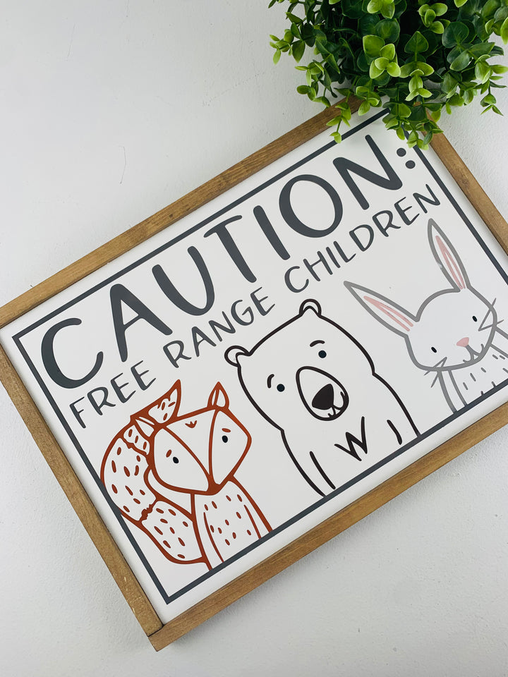 Spruce Street Co, Farmhouse Wooden Signs